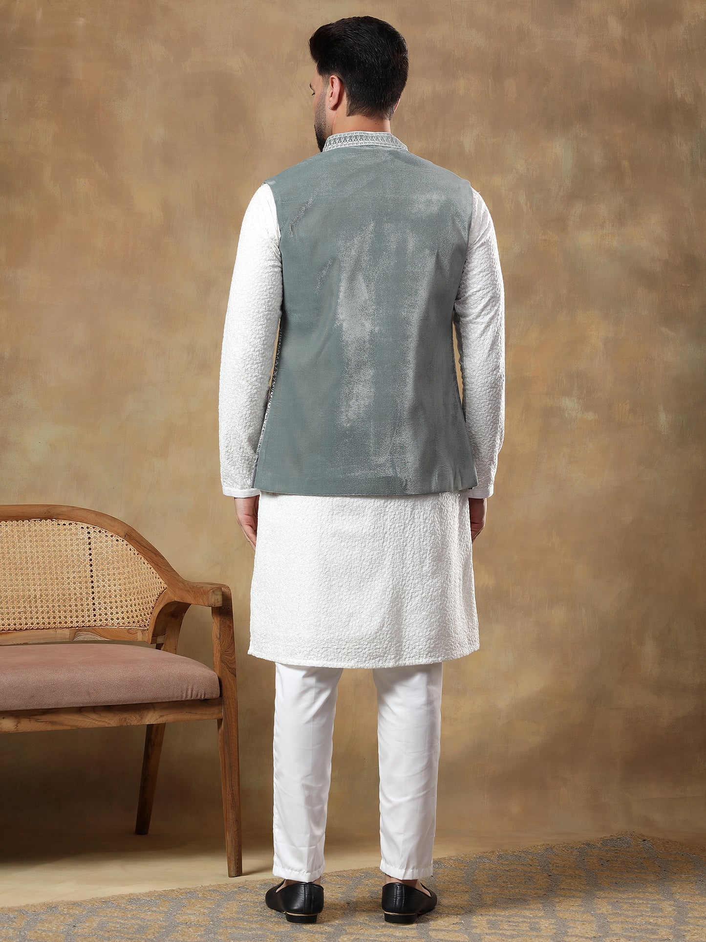 FERN GREEN THREAD EMBROIDERED JACKET WITH WHITE CHIKANKARI KURTA SET