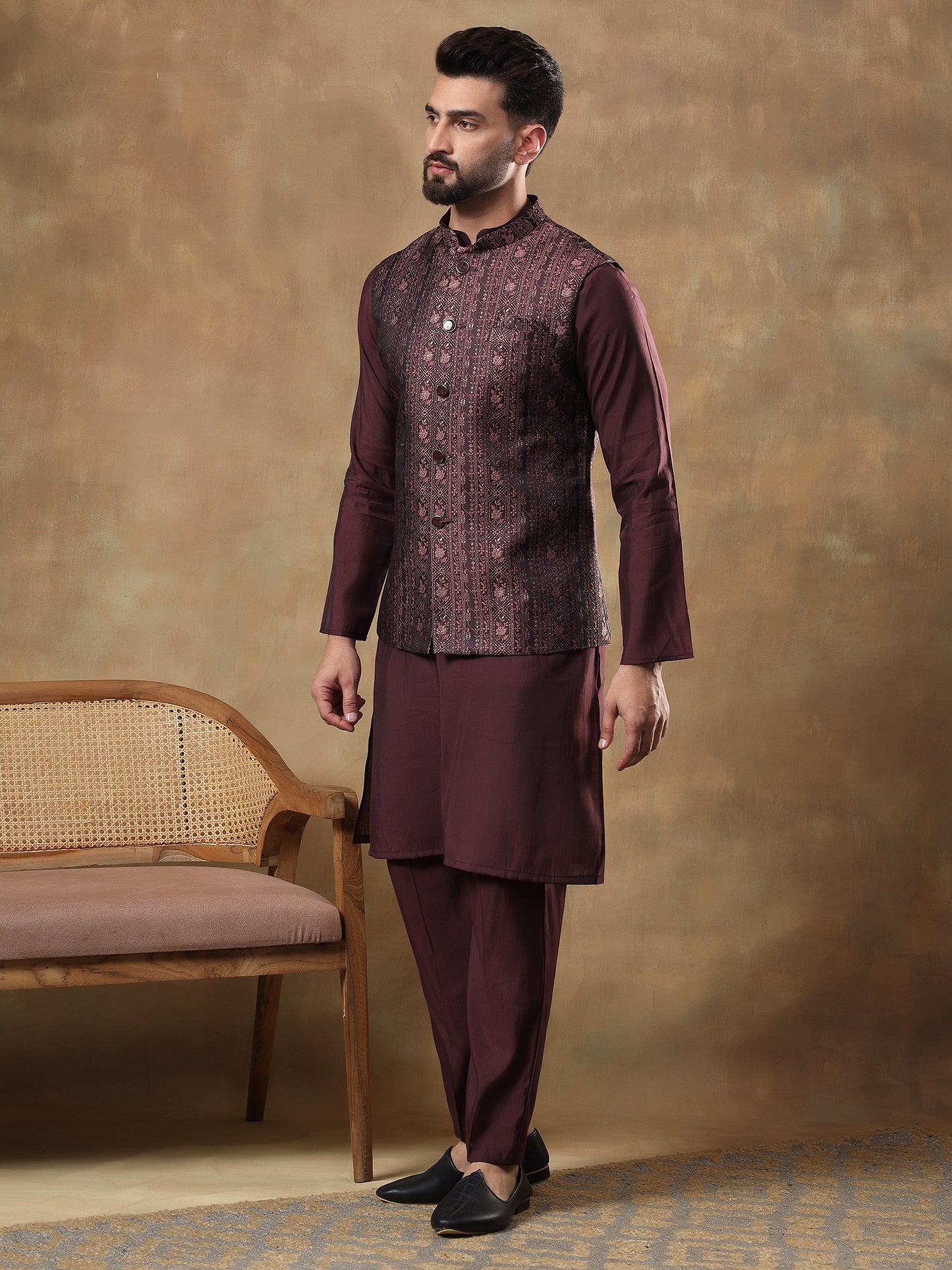 GRAPE WINE BEL BUTI PATTERNED KURTA JACKET SET
