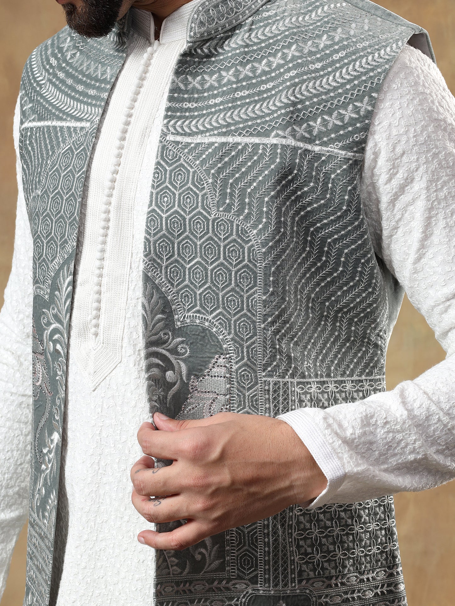 FERN GREEN THREAD EMBROIDERED JACKET WITH WHITE CHIKANKARI KURTA SET